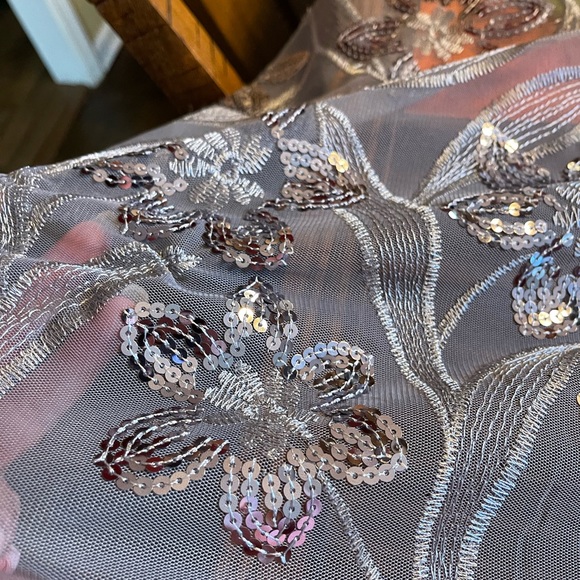 Beautiful silver scarf - Picture 5 of 7